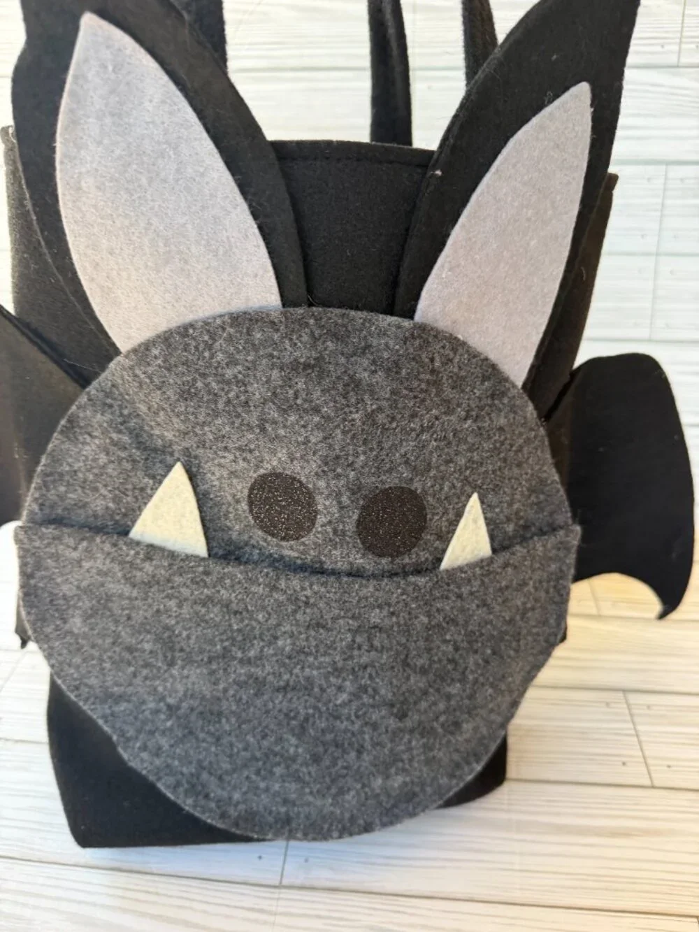 Bat Halloween Treat bag, handmade felt trick or treat bag, kids Halloween candy